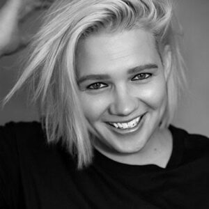 Now up on the site!

<a href="/nadine_whitney/">Nadine Whitney</a> interviews <a href="/dw_waterson/">D.W. Waterson</a>, the director of BACKSPOT!

Among other things, they discuss creating the world of the movie with <a href="/kdeveryjacobs/">Devery Jacobs</a>.  Check it out!

insessionfilm.com/interview-with…