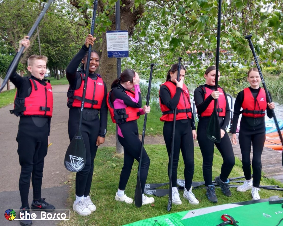 SJBYouthCentre's tweet photo. Another fantastic Stand Up Paddle  Boarding session on the #grandcanal this afternoon. Big thanks to @CityPartnership and @waterwaysirelan 🔥 https://t.co/MfyFEEfV7b
