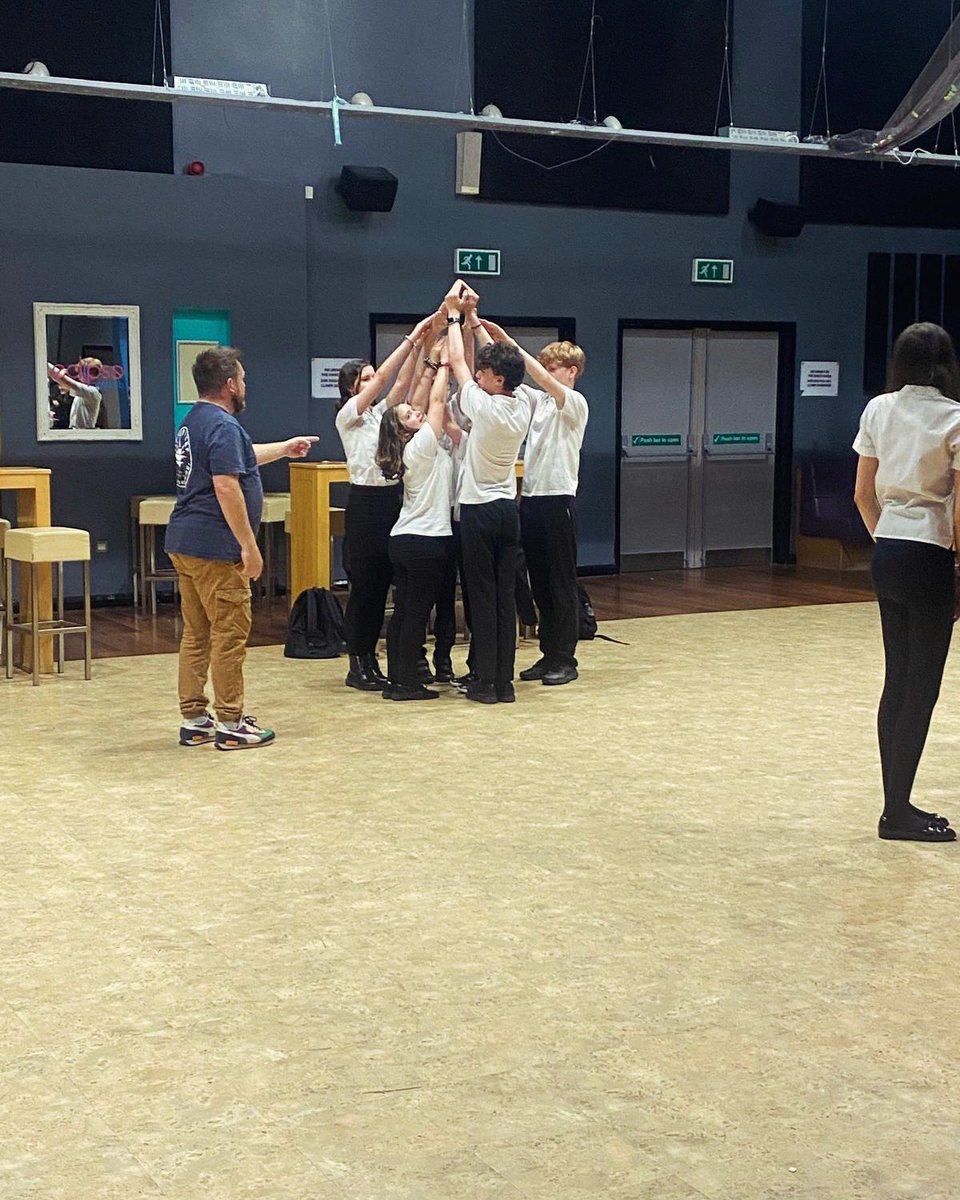 SCA_EA's tweet photo. Yesterday, our Y8 &amp; 9 pupils had an unforgettable day @UniSouthWales with @RWCMD! 

They participated in Production Art, Music &amp; Drama workshops, they had an amazing time and are more excited than ever to pursue their creative passions!

 @ReachingWiderSE @BishopHedleyRC https://t.co/EvoffEIFN8