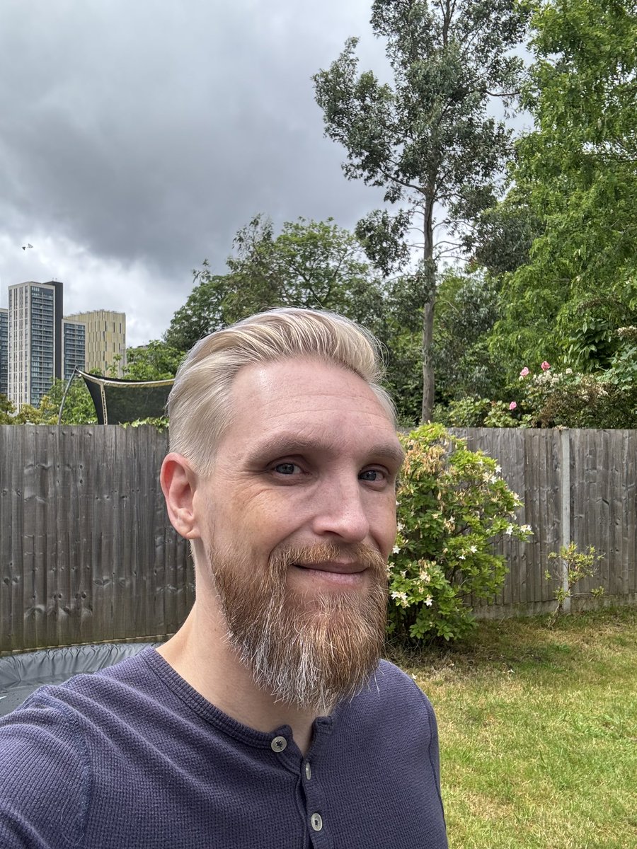 Today’s my 5 year anniversary of moving to the UK!