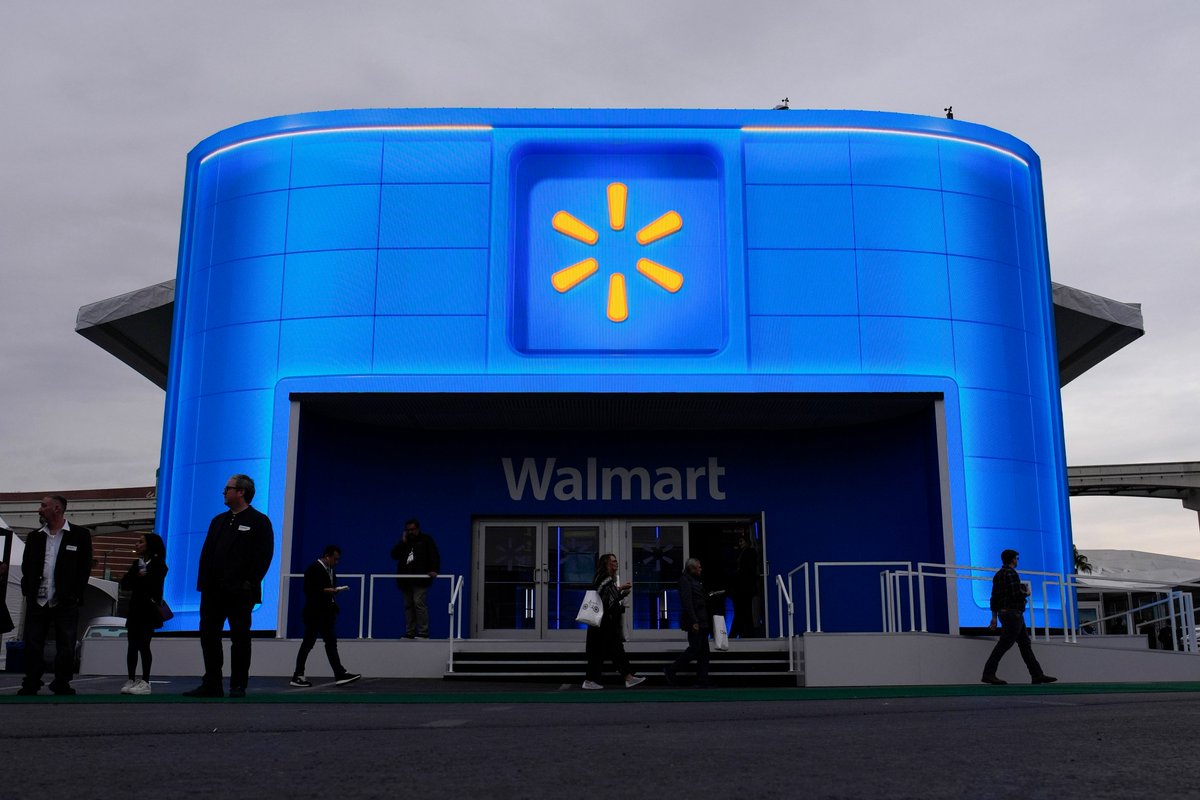 Walmart offers new perks for workers, from new bonus plan to opportunities in skilled trade jobs bit.ly/3VwaWIR