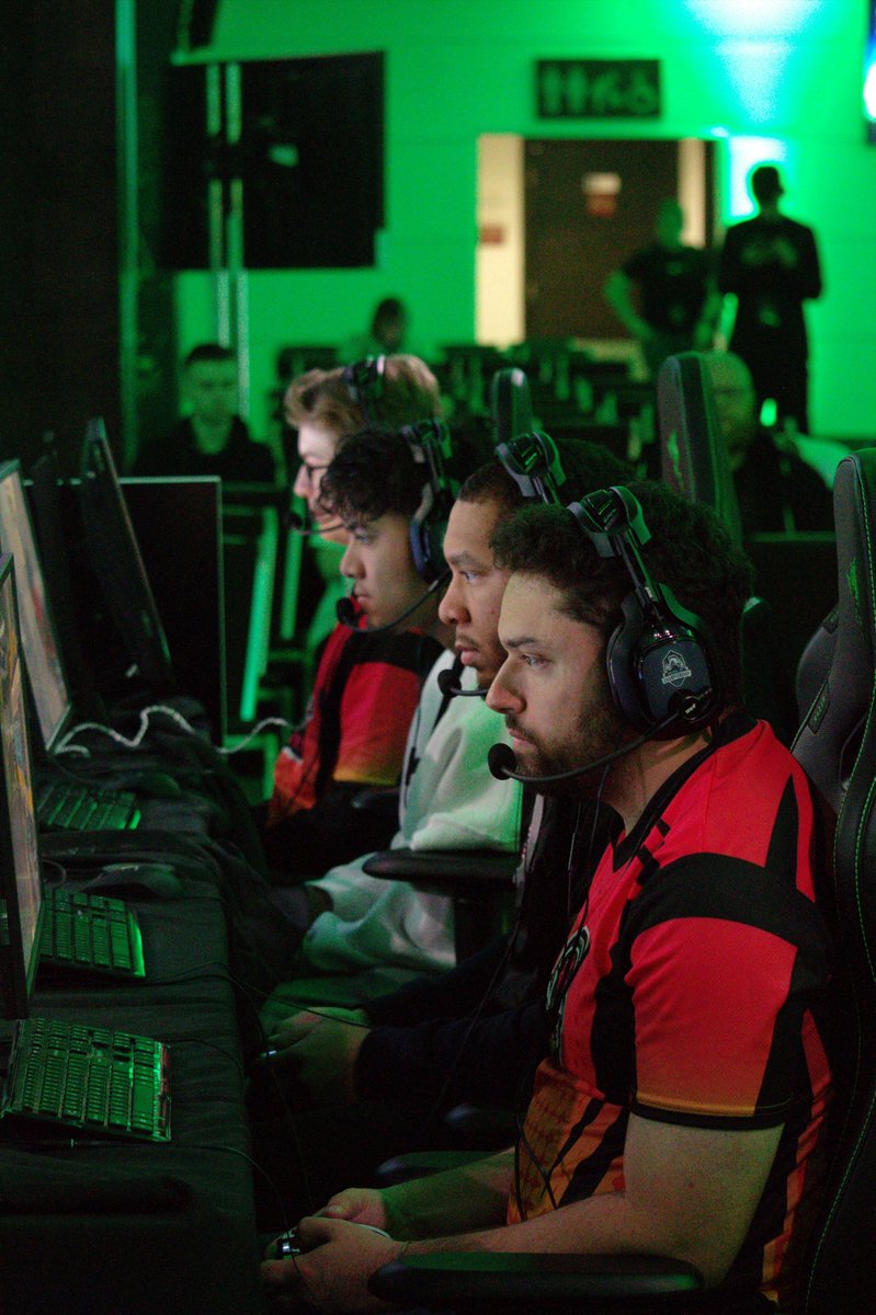 SuperMoose78's tweet photo. @HCS Boys of @BitterSweetGG #hcslondon #halospotlight https://t.co/FZAlSEEzeM