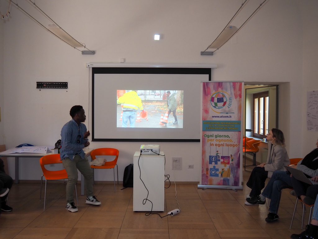 InterlockFound1's tweet image. 🔉#ProjectA2O part 3 in 🇮🇹#Sassari #Italy April-‘24. stichtinginterlock.nl/Projecten/Acce… ⬅️ Presentation of good practices on #mentoring in 🇩🇪 by the German group. With 🇳🇱 @InterlockFound1 &amp;amp; 🇵🇹 #ECOS, 🇮🇹 @Aicem_italia &amp;amp; 🇩🇪 @migrafrica . 🇪🇺 @ErasmusplusNL @EUErasmusPlus #migrantcommunities