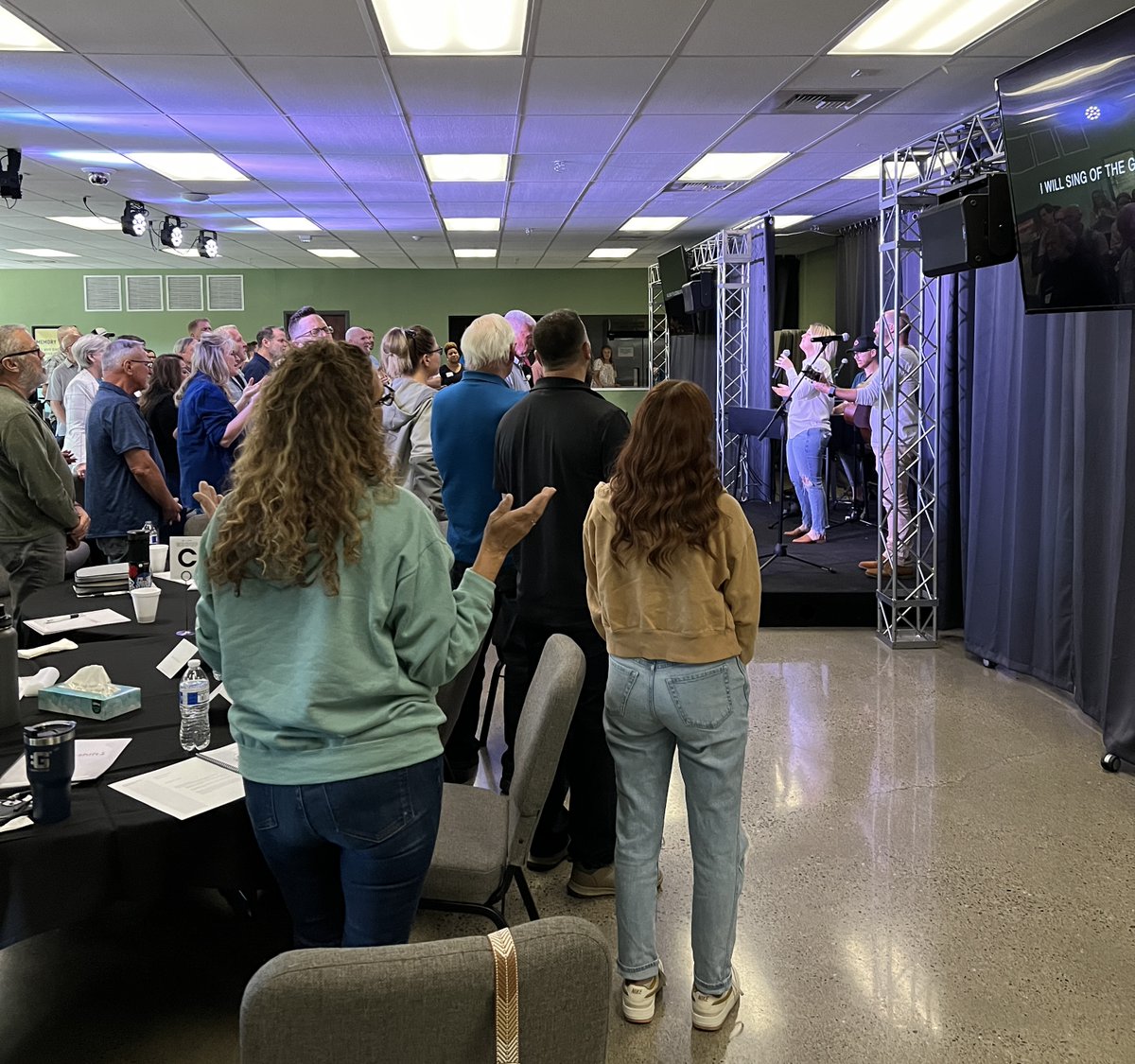 JimPutmanRLM's tweet photo. Day One of #DiscipleShift 1 - I love seeing leaders from across the country coming to learn more about Jesus's method of disciple-making.  We aren't called to innovate making disciples, we are called to imitate the one who came here to show us how. https://t.co/BalGUQQwJY