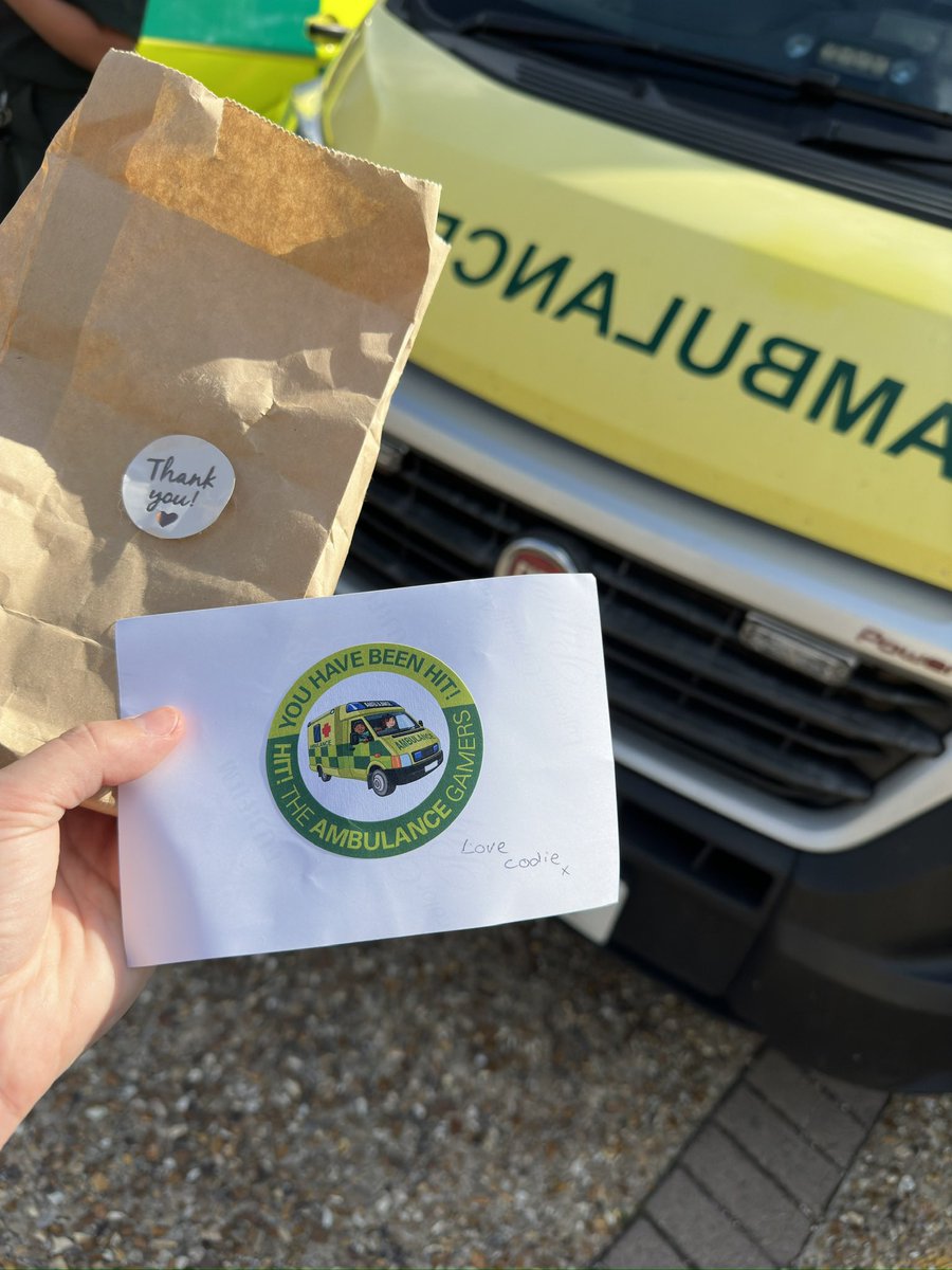 What a lovely gesture 🥺 Thank you Codie!! #hittheambulance #Ambulance