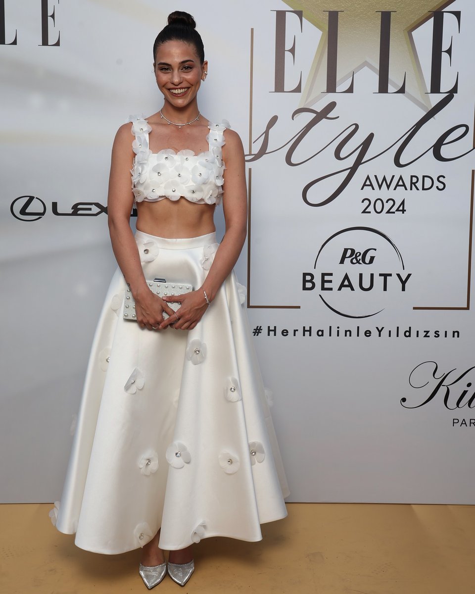dilarasetkinlik's tweet image. #ElleStyleAwards2024 × #DilaraSümbül

@Dilarassumbul • #Dsfc