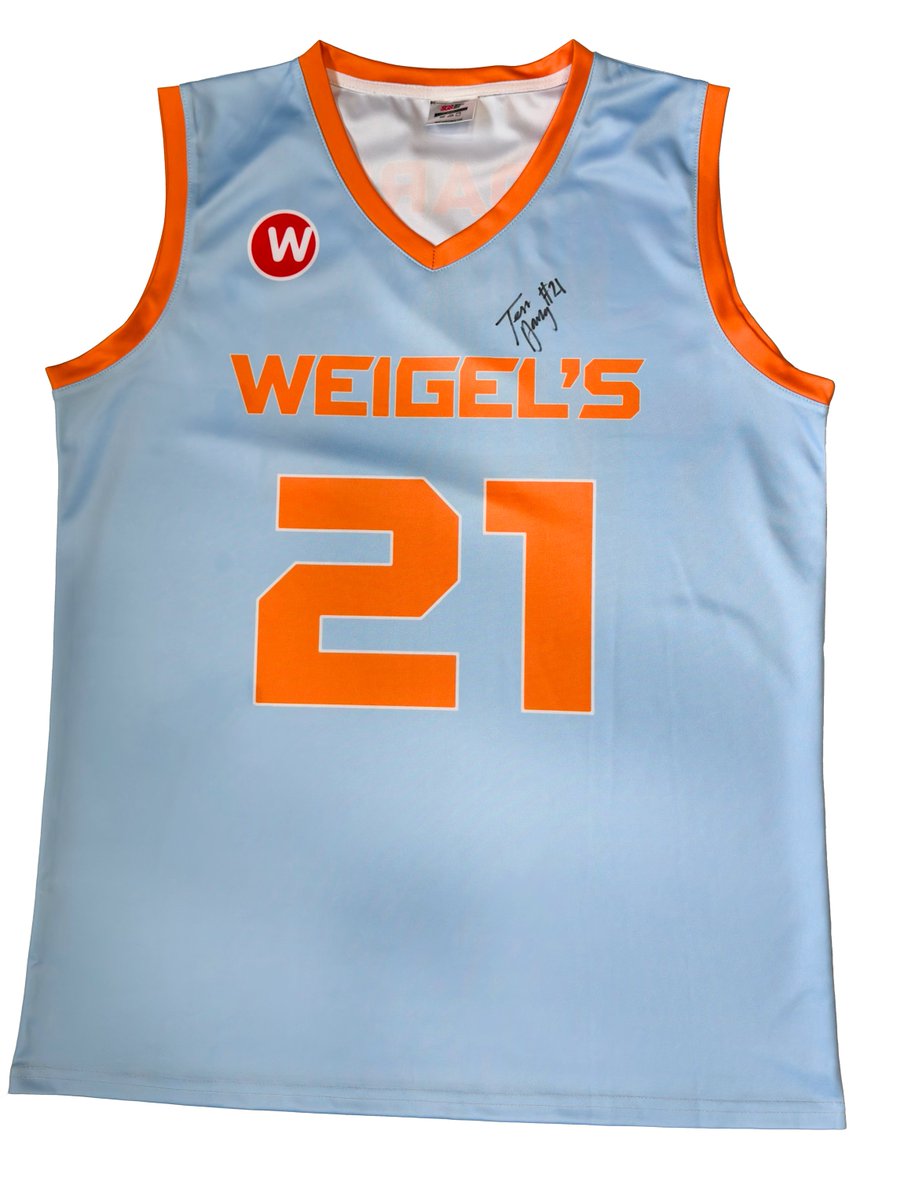 weigelsstores's tweet photo. We're less than 200 followers away from 10,000.  To celebrate, when we hit 10k followers we are going to give away 6 prizes at random to 6 of our followers (better odds than the lottery!) Prizes include a $500 Weigel's gift card, autographed Weigel's NIL jerseys, and more! https://t.co/BGM62cRYlv