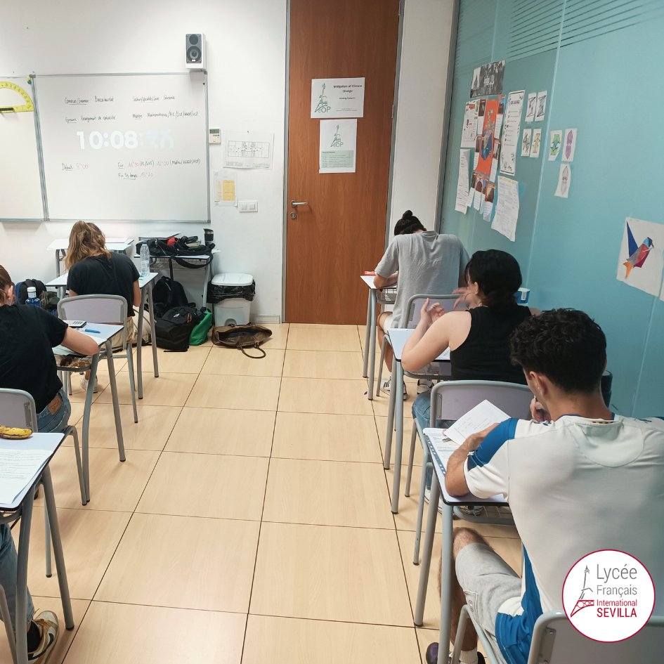 Liceo Francés Sevilla tweet media