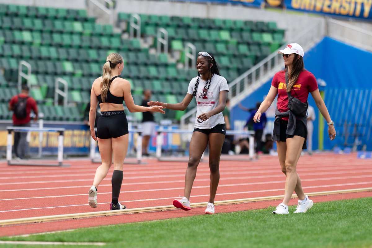 CycloneTrackXC's tweet photo. Clocking in from historic Hayward Field. 

#CycloneSZN https://t.co/9vqzyXqssM