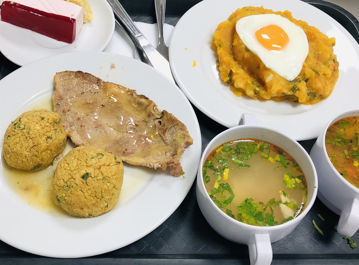 Ohanbaju's tweet photo. Que lata es tener que llegar a inspeccionar a https://t.co/OjehLFyRIE y que te obliguen a degustar estas delicias!! https://t.co/CvuTDv9wbz