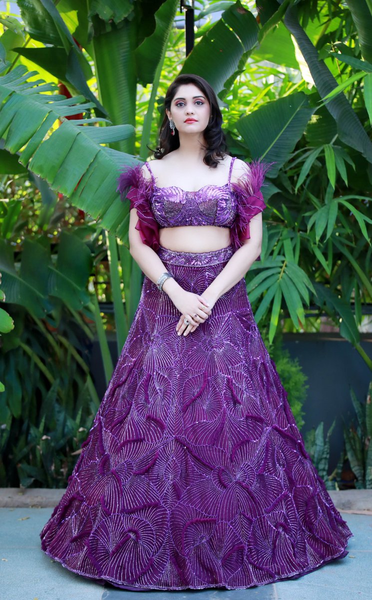 kalakkalcinema's tweet image. Actress #Surabhi✨ Latest Stills

@Surbhiactress @SathishwaranPRO