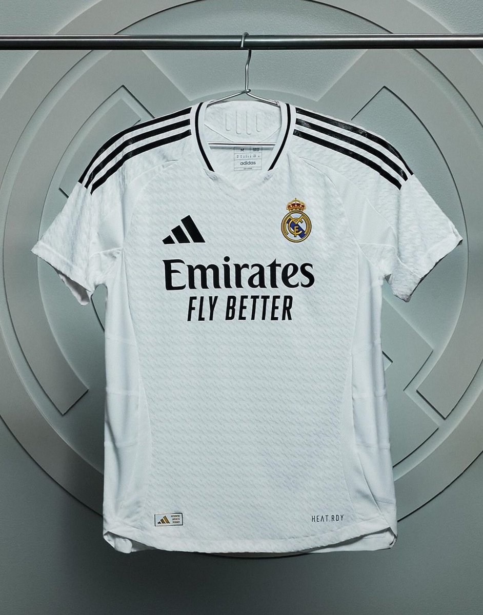 madrid_total2's tweet photo. 🚨 SORTEO INTERNACIONAL NUEVA CAMISETA DEL REAL MADRID 24/25!

Nombre y número a elegir 🤩

Requisitos:
• RT
• Follow @madrid_total2 y @JuandaRM7

Opcional: Mencionar a 1 amigo para doble participación

🍀 Ganador 10 de Junio https://t.co/m1dOpL8DyU
