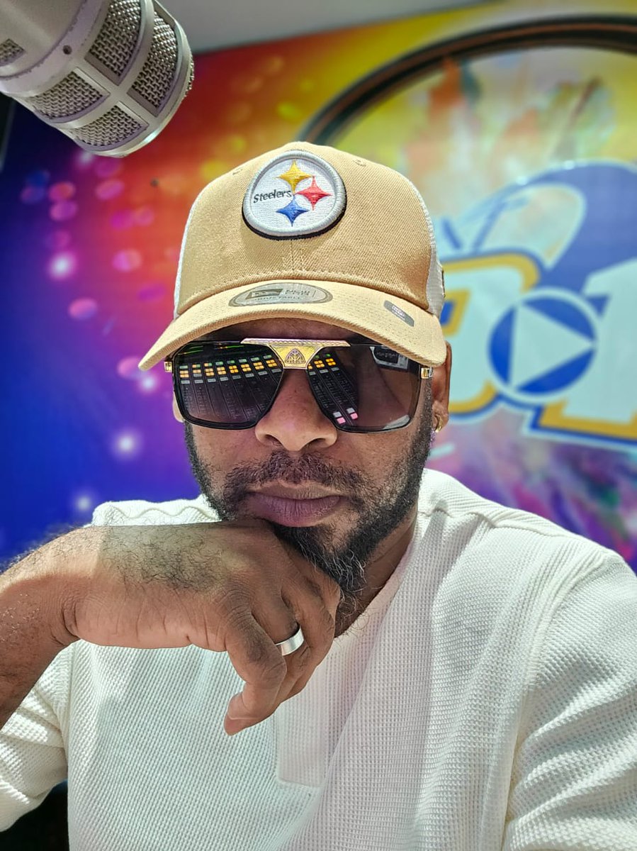 RKG (@rkgdartiste) on Twitter photo βYou'll never do a whole lot unless you're brave enough to try.β
Live on air #Next991
<a href="/next99/">Ann Bearson</a>.1fm βYou'll never do a whole lot unless you're brave enough to try.β
Live on air #Next991
<a href="/next99/">Ann Bearson</a>.1fm