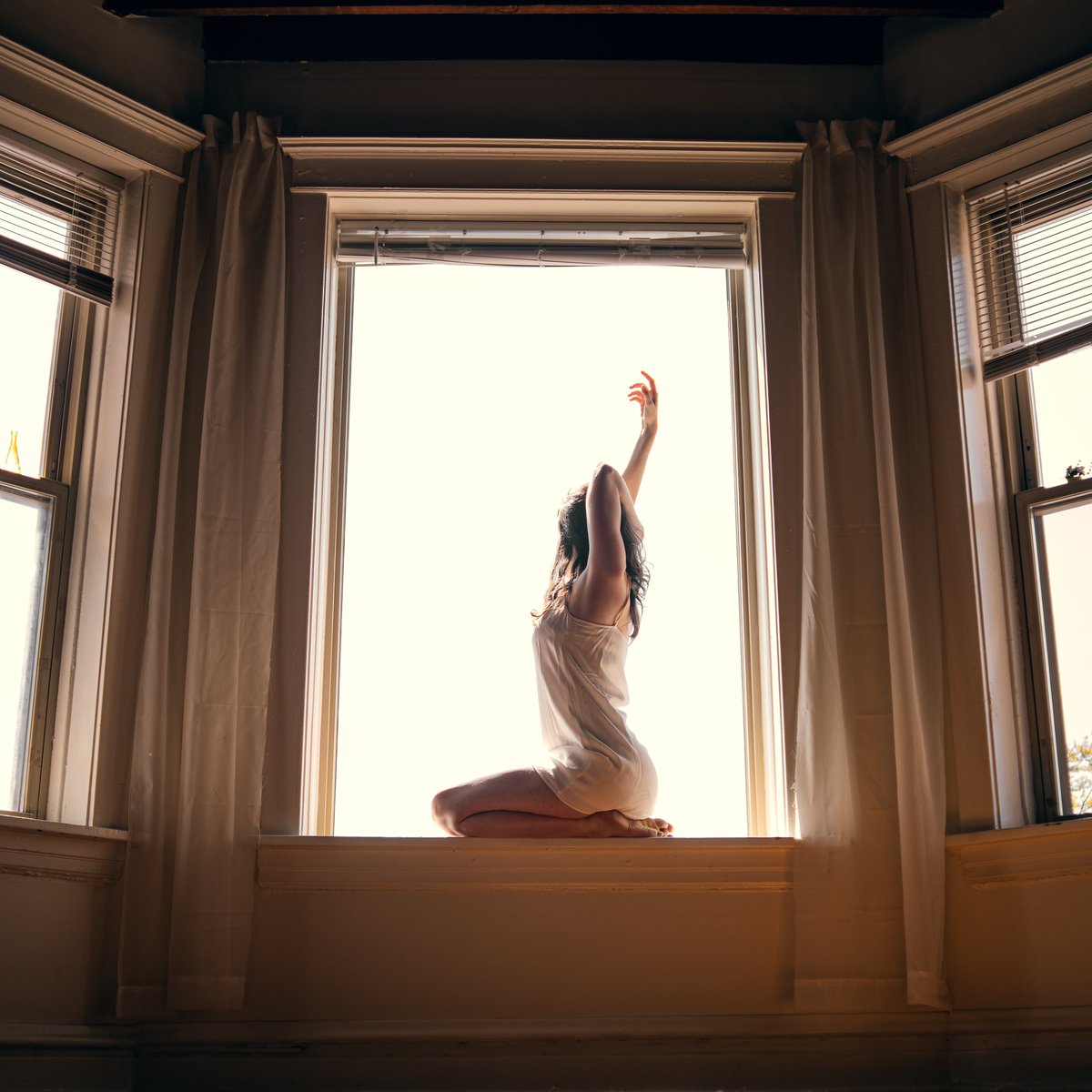 People across the street were wondering what I was doing lol 😂 Of Course I’ll Let You Go comes out June 14th, people!! ffm.to/qjqeqaz 🤍 #originalsong