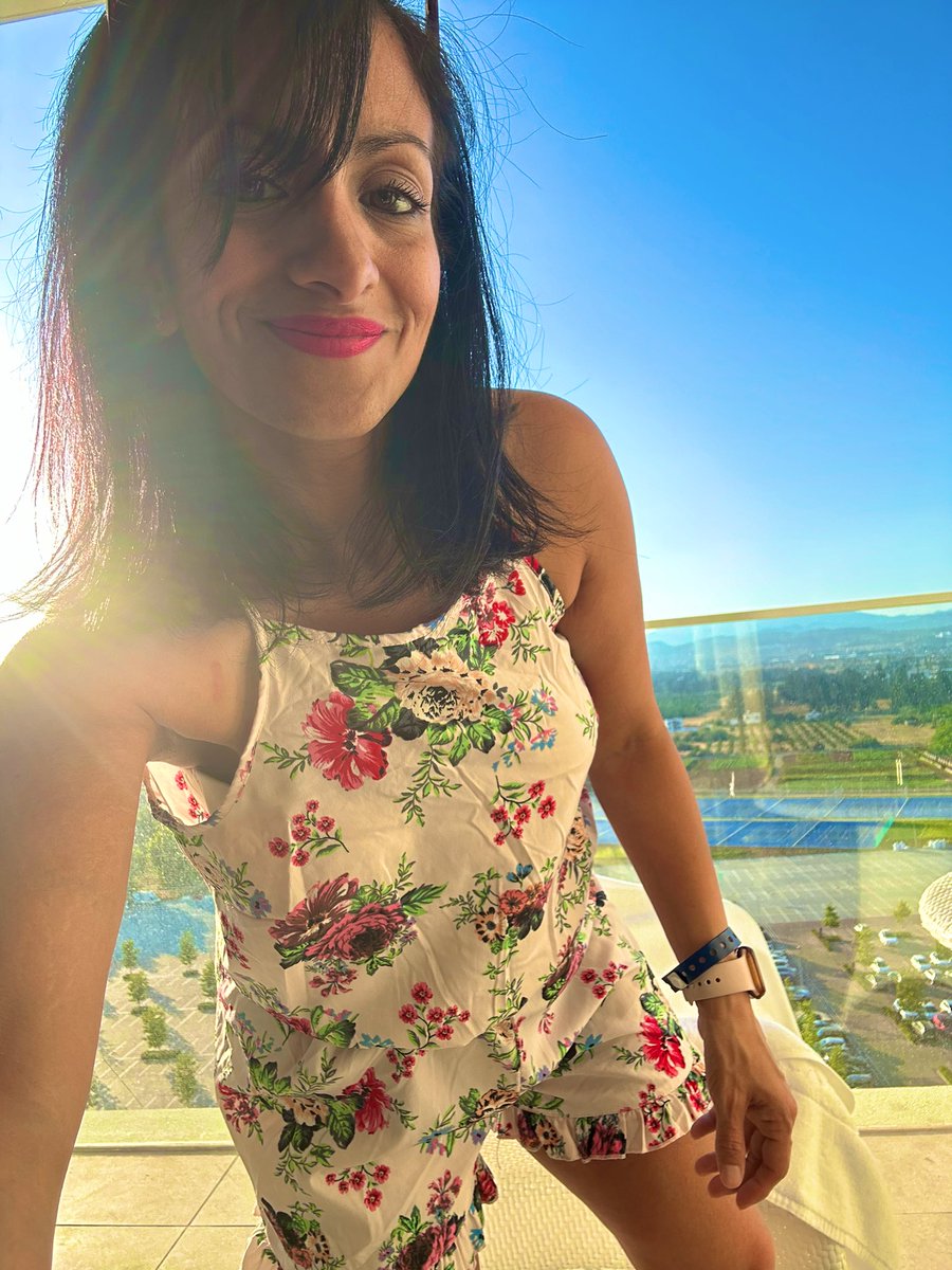 ravbillan's tweet photo. #PressingPause 🌅
From Cyprus, with love 💖 xx https://t.co/FbJBFAqDn3