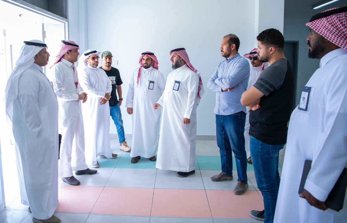 moe_qsm's tweet photo. اطلاع |

مشرف عام المسؤولية المجتمعية والعمل التطوعي، ومدير إدارة المنظمات التعليمية غير الربحية، ورؤساء الأقسام المرتبطة في #وزارة_التعليم يطلعون في زيارة ميدانية على أبرز المبادرات والأوقاف التعليمية المنفذة في #تعليم_القصيم والأثر المتحقق على المشهد التعليمي. https://t.co/Dhug2Mv79G