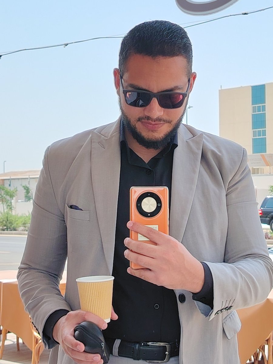 Phantom8697's tweet photo. برأسي ألف عالم أحارب فيهم جميعاً بقلب واحد. https://t.co/0CXSesLjhk