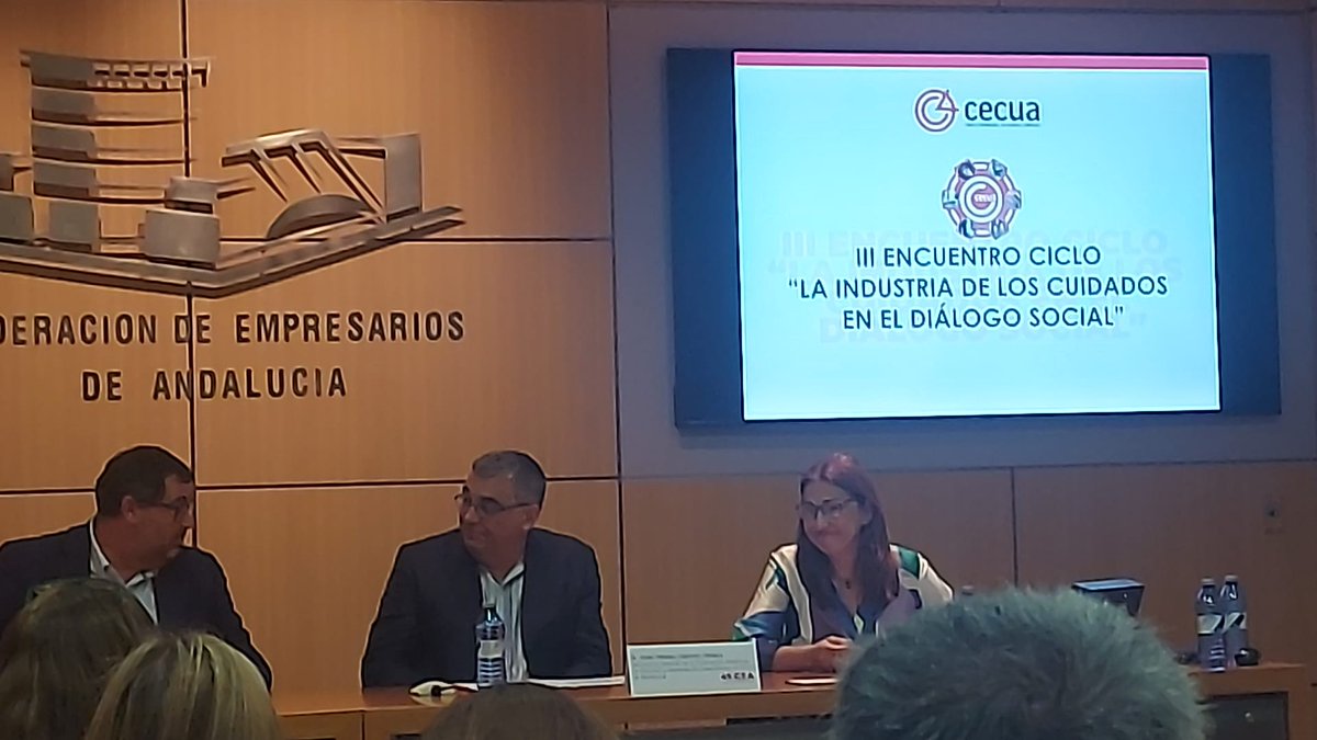 Ugt_A_Sanidad's tweet photo. 📌La secretaria federal de Salud de #UGT Servicios Públicos, Ana Francés, ha participado hoy en las Jornadas de CECUA “La industria de los cuidados en el diálogo social”, celebrado en la sede de la Confederación de Empresarios de Andalucía, en Sevilla #SiempreContigo https://t.co/3Wxf5whK4H