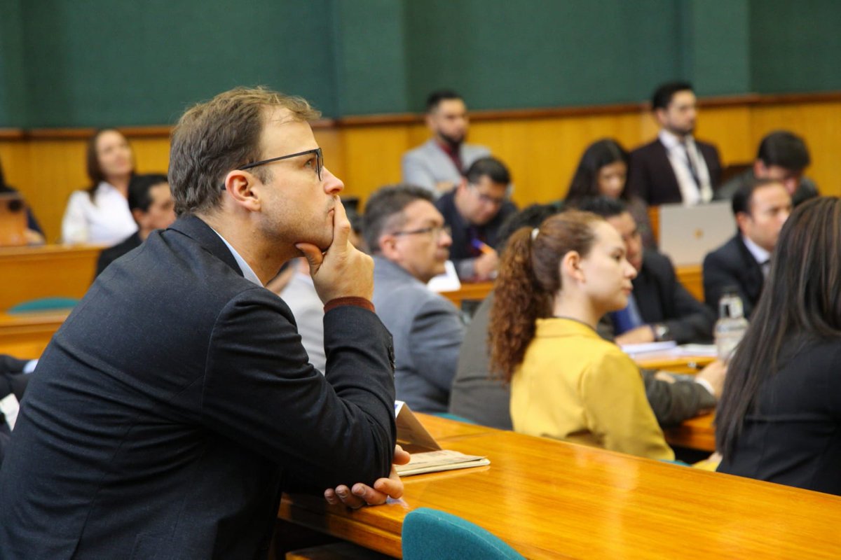 UEenEcuador's tweet photo. 🌍 Paolo Di Sciuva, Director Internacional de #EURESP, presenta los avances de la II Conferencia de Consenso. "Gracias a la experiencia europea, estamos logrando un impacto positivo en la seguridad penitenciaria".
#EURESP #SeguridadPenitenciaria #UE🇪🇺 https://t.co/Arfxop2kXY