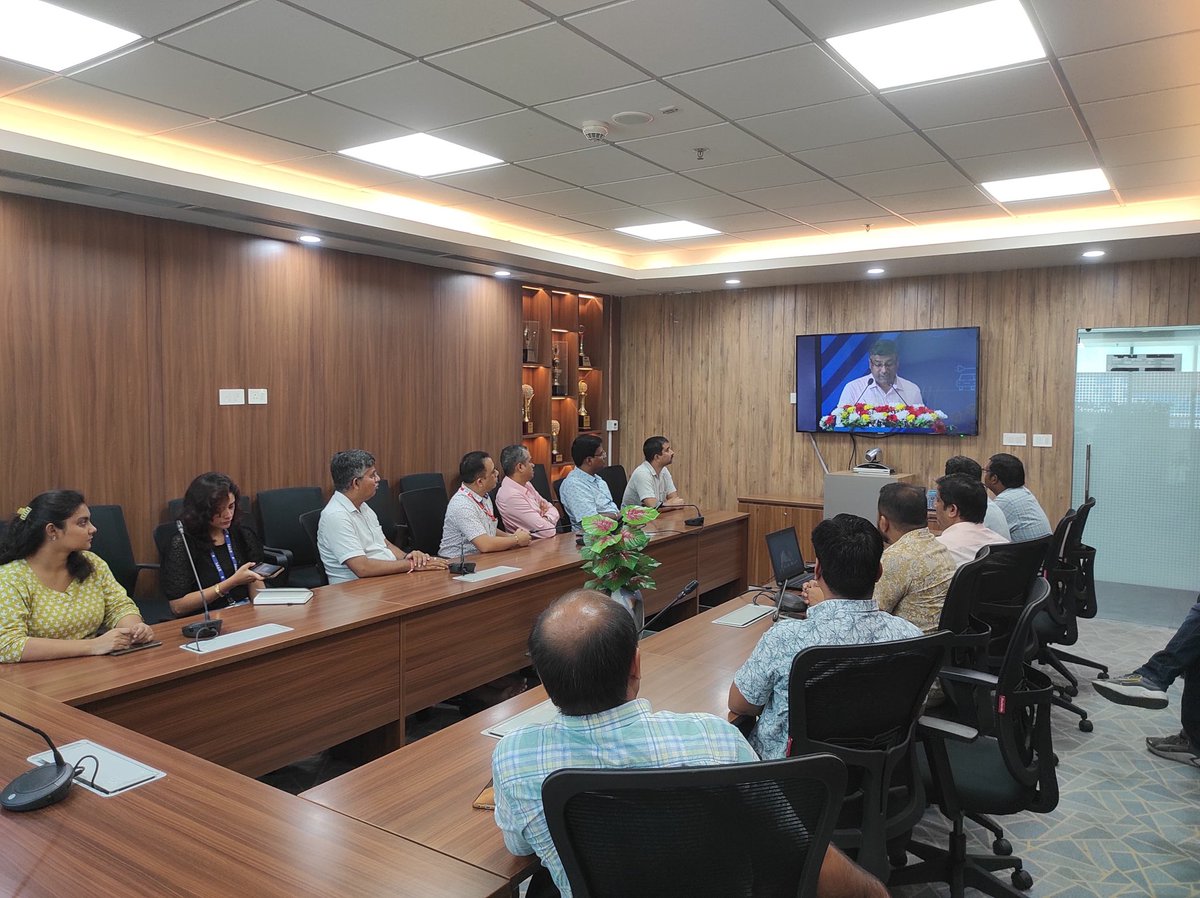 stpi_kolkata's tweet photo. Officials & staff of STPI Kolkata attended the live session of 33rd #FoundationDay celebrations of #STPIINDIA
#STPI33Years
@arvindtw @stpiindia @GoI_MeitY https://t.co/Ygv62kT6LR