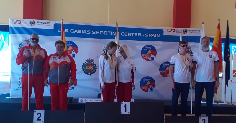 ONCE_oficial's tweet photo. 🎯 El tirador ondarrutarra @AgerSolabarrie1 se proclama subcampeón de Europa de Tiro con carabina en la modalidad de pie, tras conseguir el récord del mundo en la fase clasificatoria

¡ENHORABUENA! 👏👏

@MaiteBadiola @rfedeto #FEDC @Paralimpicos #TiroACiegas