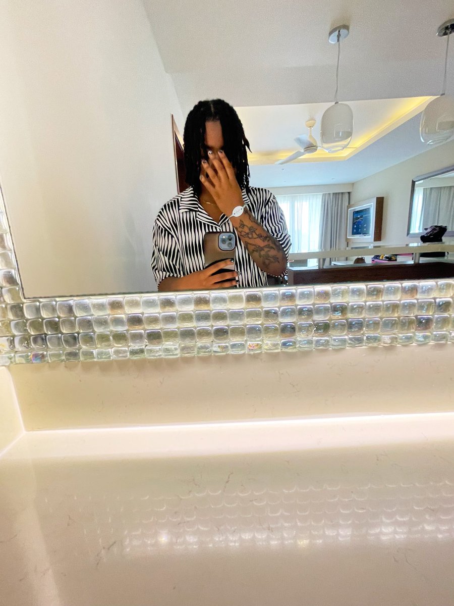 2trim3x's tweet photo. random https://t.co/TASNs28P3C