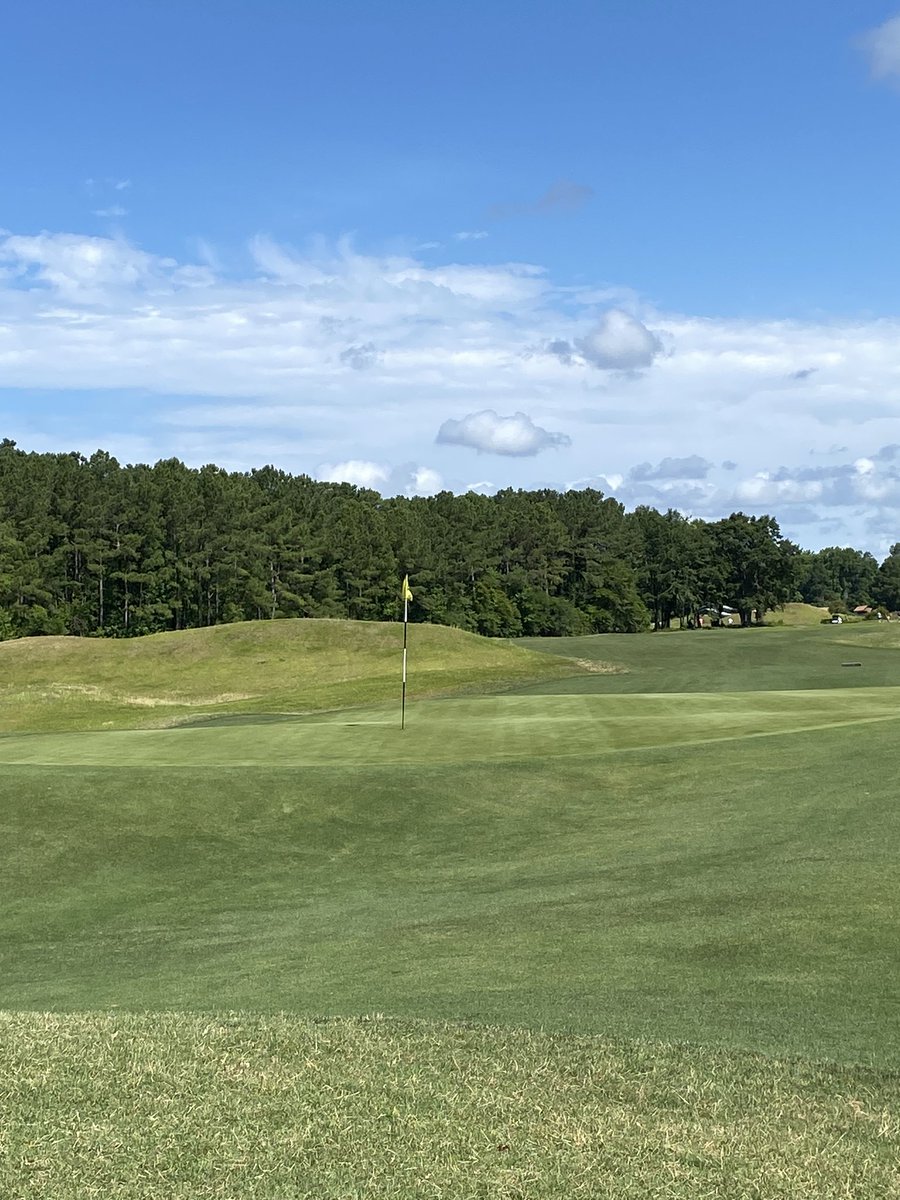 pagolfhistorian's tweet photo. Golf is so funny. Some days, you play like crap and never want to pick up a club again. And the very next day, you shoot a great score and want to go play another 18. The Dye Club was phenomenal. Top5 Myrtle Beach course for me without a doubt. #beachgolf. https://t.co/KhuZyRdAit