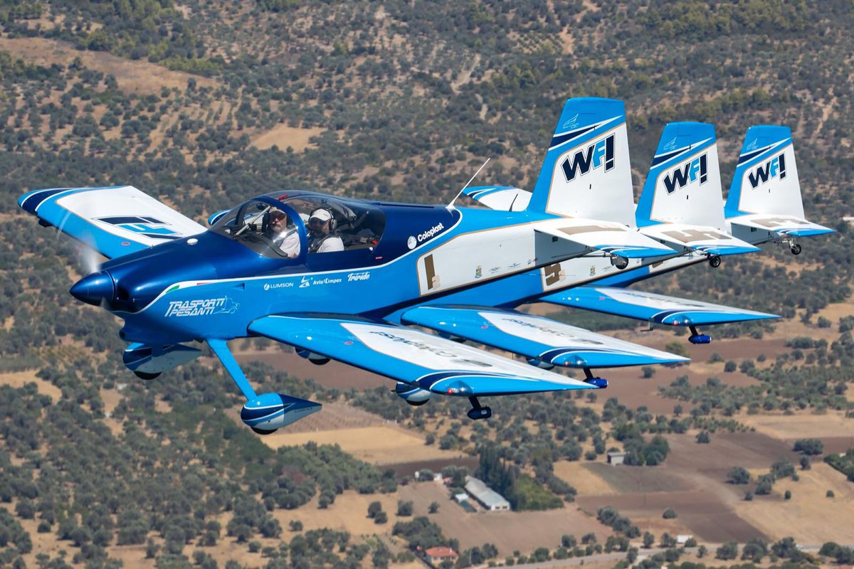 Be my #wingman... anytime! 😊🤙
.
#weflyteam #OsaVolare #DareToFly #WeAreUnstoppable
.
©️ Aviation PhotoCrew
