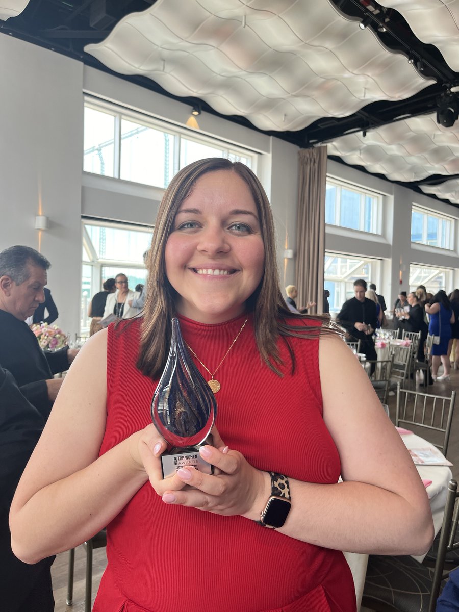 rokksolutions's tweet photo. Congratulations to #ROKKstar @corinne_gorda for her well-deserved recognition as a #PRNEWSTopWomen Rising Star! Thank you @PRNEWS for hosting such an empowering event! #WomenWhoROKK #publicaffairs https://t.co/9bzeMVNk6t