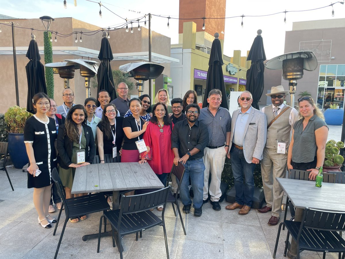 karibbasso's tweet photo. #ASMS2024  @UCVPResearch  Limbach  group students past and present!!  #RNA https://t.co/iUYfI7HXtK