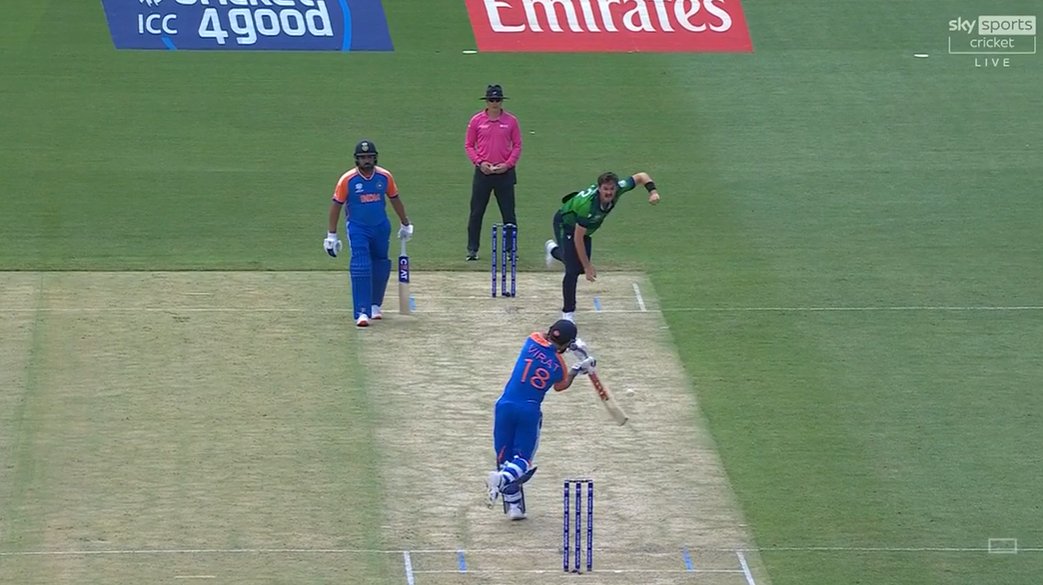 sai_whispers's tweet photo. #ViratKohli dismissed for 1(5)
#T20IWorldCup2024 #INDvsIRE #CricketinUS https://t.co/SRDcx7D1qH