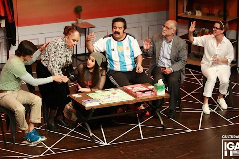 soy_502's tweet photo. "Toc Toc", una comedia que promete hacerte reír de principio a fin

No te pierdas esta comedia. Risas aseguradas con un elenco espectacular. 🎭✨ #Comedia #Teatro #Risas

https://t.co/5L8edGXLp2 https://t.co/5w2x5cODI4