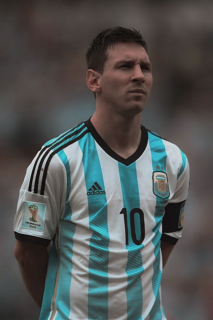 Messias30_'s tweet photo. En 19 días cumple 37. 

No puede ser. https://t.co/Fpoz0MswAD