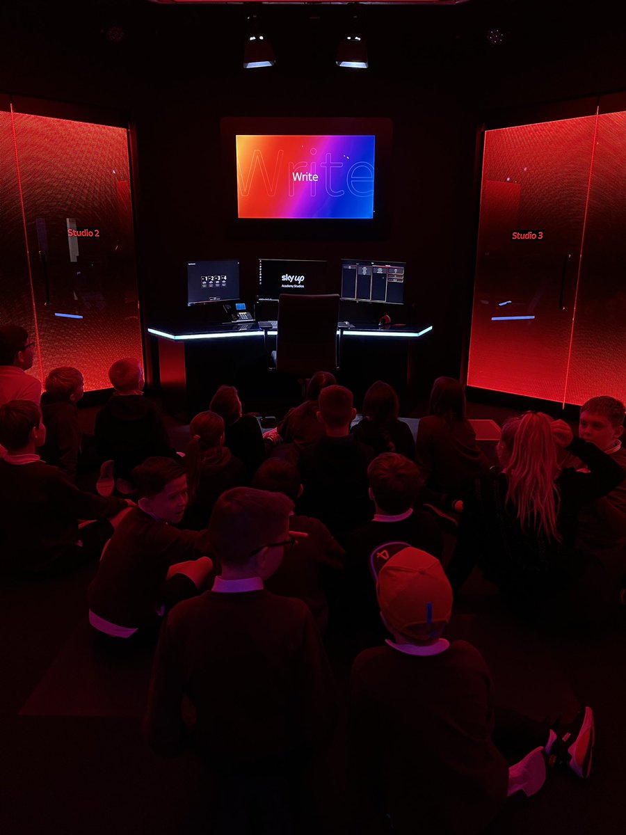 P6W and Miss Shaw tweet media