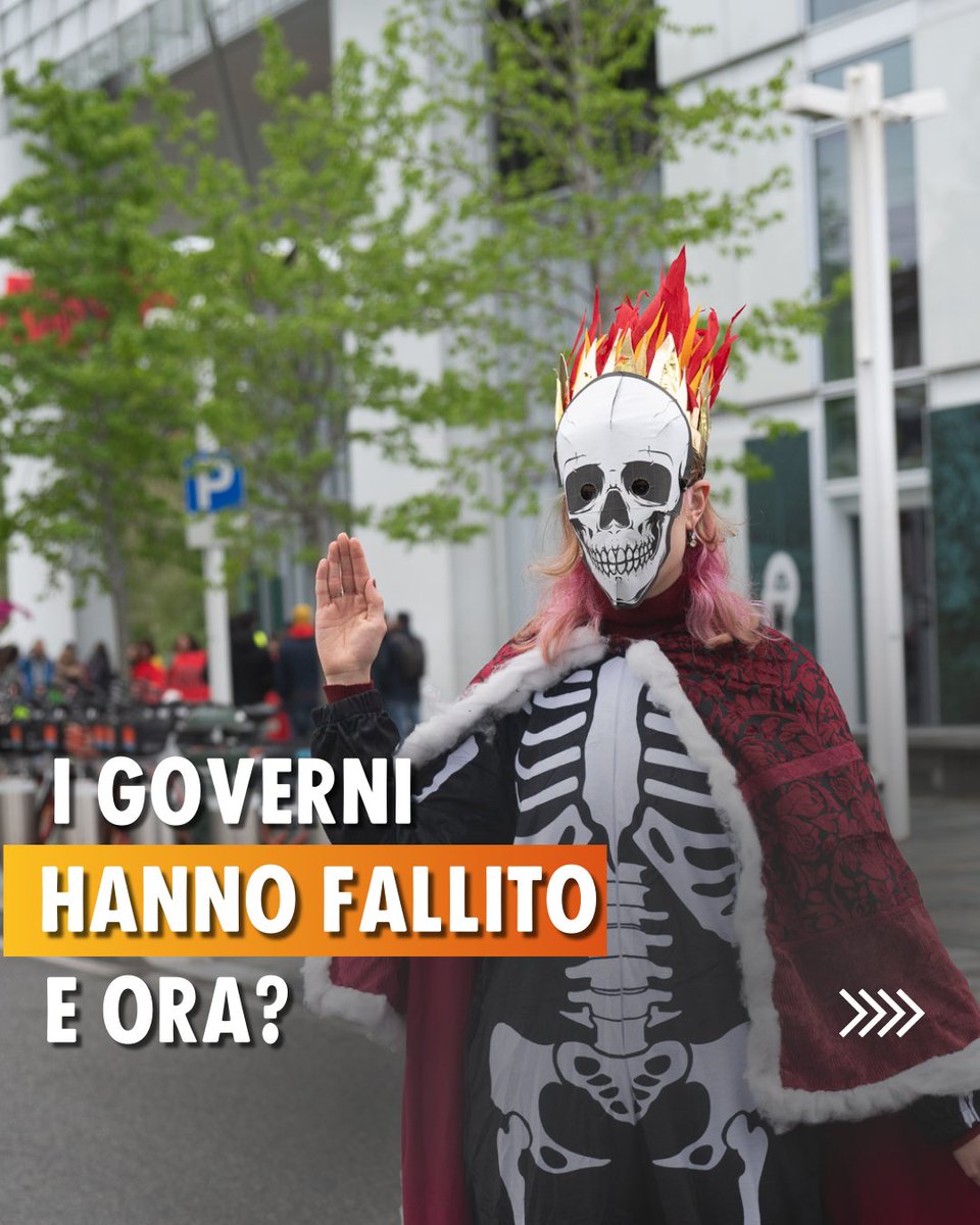 XrItaly's tweet photo. I #governi continuano a percorrere la strada fallimentare della crescita infinita su un pianeta al #collasso, e non riescono a vedere le alternative necessarie ad affrontare l’#emergenza #ecoclimatica. https://t.co/wCuQohpQ7a