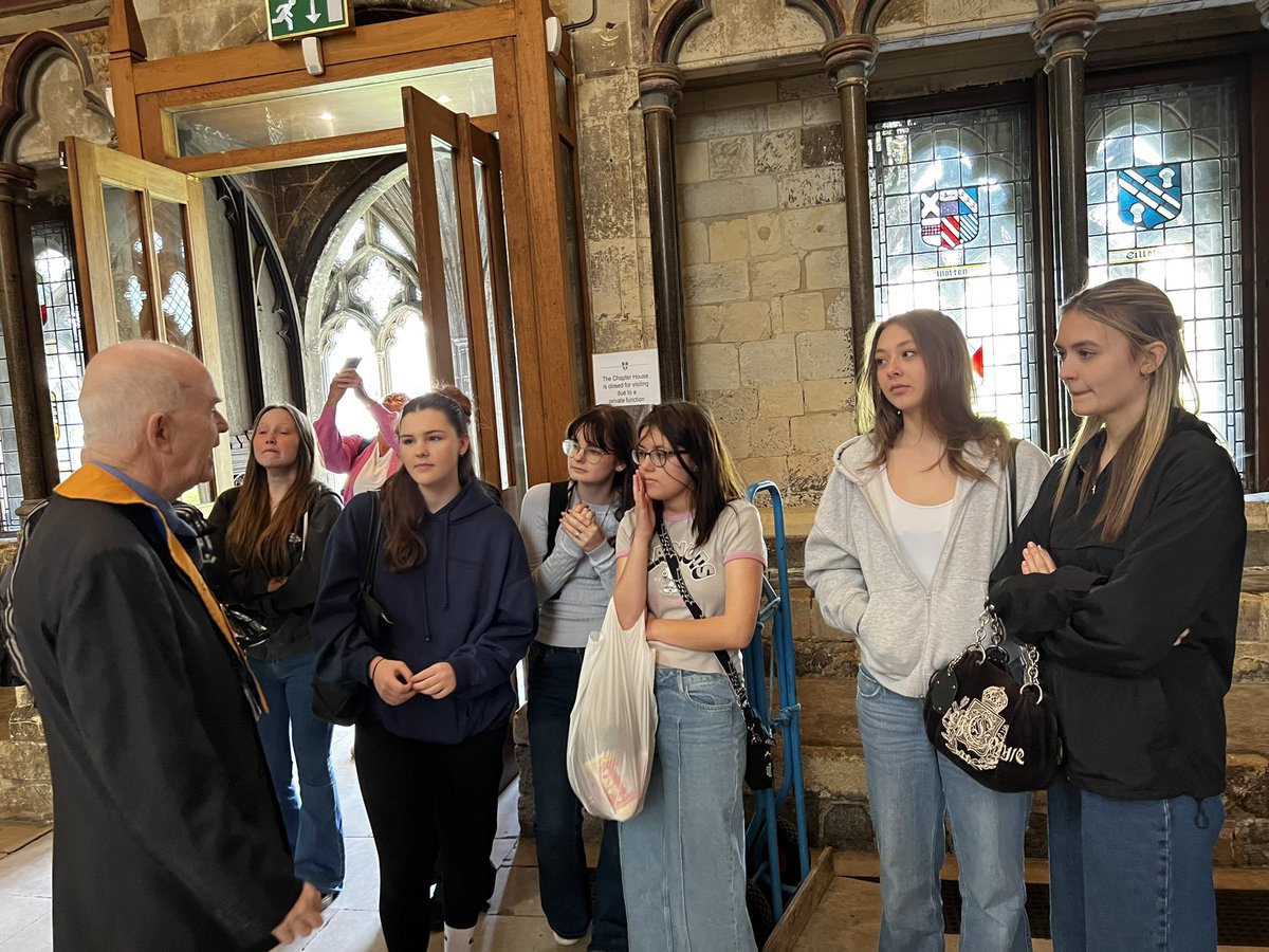 mazcain's tweet photo. Year 10 and 12RS students went to Canterbury Cathedral. It was a fab day. 
@humsrvhs @RVHSTL @RodingValleyHS https://t.co/0toZbDBVs2