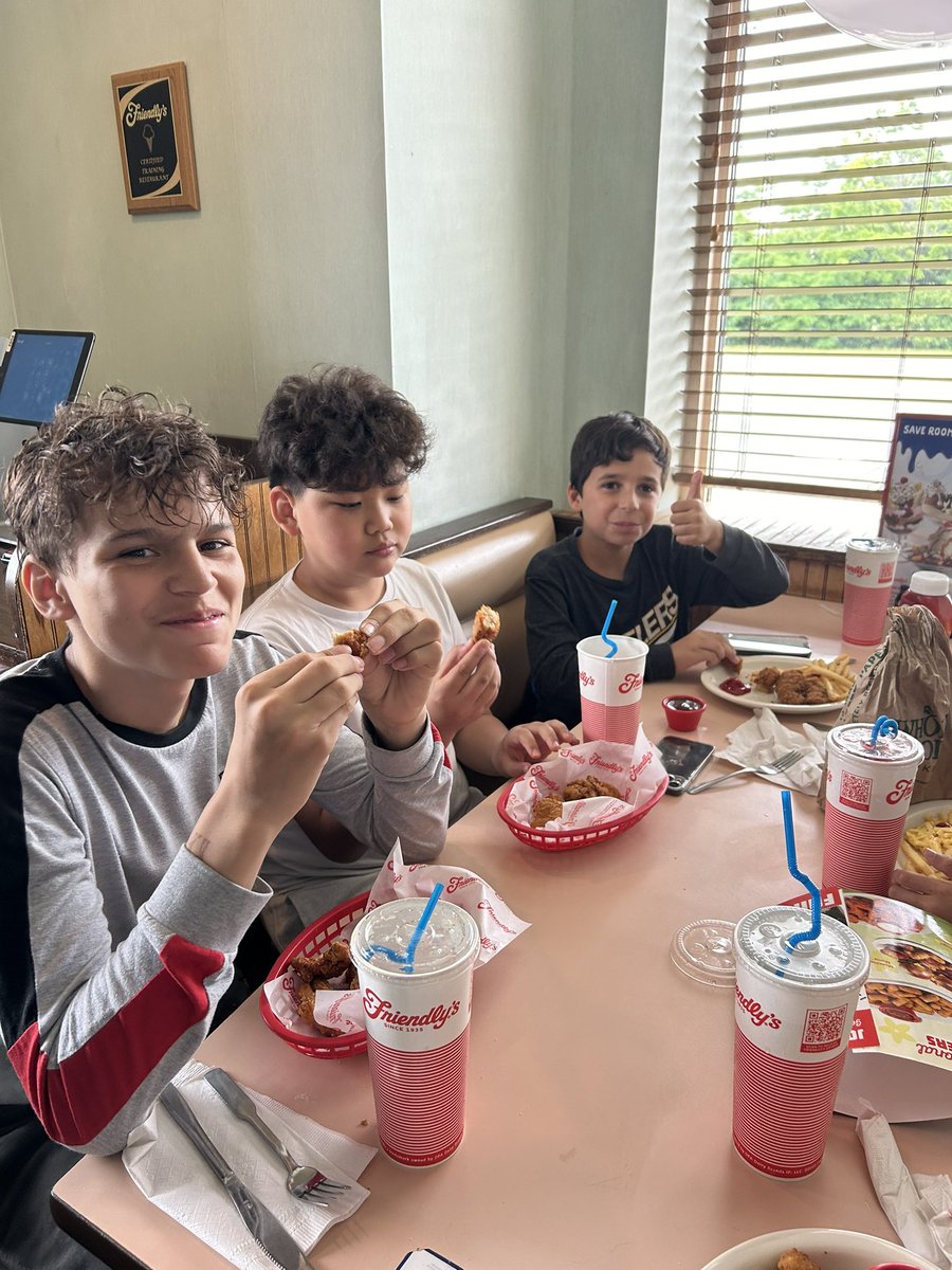 Ending a perfect day at <a href="/Friendlys/">Friendly's</a>. Fun in the neighborhood! <a href="/JerichoMS/">Jericho MS</a> <a href="/saraballute/">Sara Ballute-Scianablo</a> <a href="/jamie_hermel/">Jamie Hermel</a> <a href="/ELALead/">Transform</a>