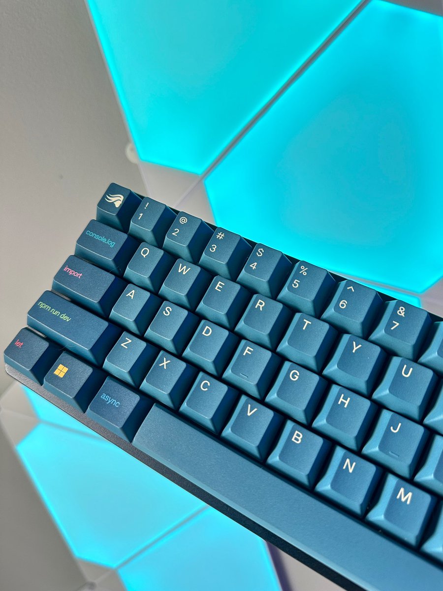 PurfectLioness's tweet photo. 🚨 Giveaway Alert! 🚨 

I'm giving away these new limited edition keycaps: GPBT Code Brew ☕️✨ To enter:
1. Follow @glorious &amp; @purfectlioness
2. Like this tweet ❤️
3. Retweet 🔄
4. Tag a friend in the comments 👇

Winner must be from eligible country: https://t.co/i7iUSLEibJ https://t.co/JuhVeEXSEy