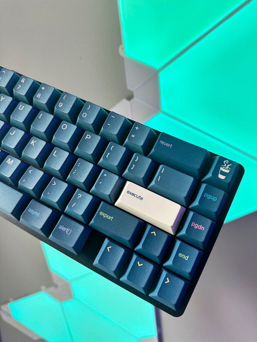 PurfectLioness's tweet photo. 🚨 Giveaway Alert! 🚨 

I'm giving away these new limited edition keycaps: GPBT Code Brew ☕️✨ To enter:
1. Follow @glorious &amp; @purfectlioness
2. Like this tweet ❤️
3. Retweet 🔄
4. Tag a friend in the comments 👇

Winner must be from eligible country: https://t.co/i7iUSLEibJ https://t.co/JuhVeEXSEy