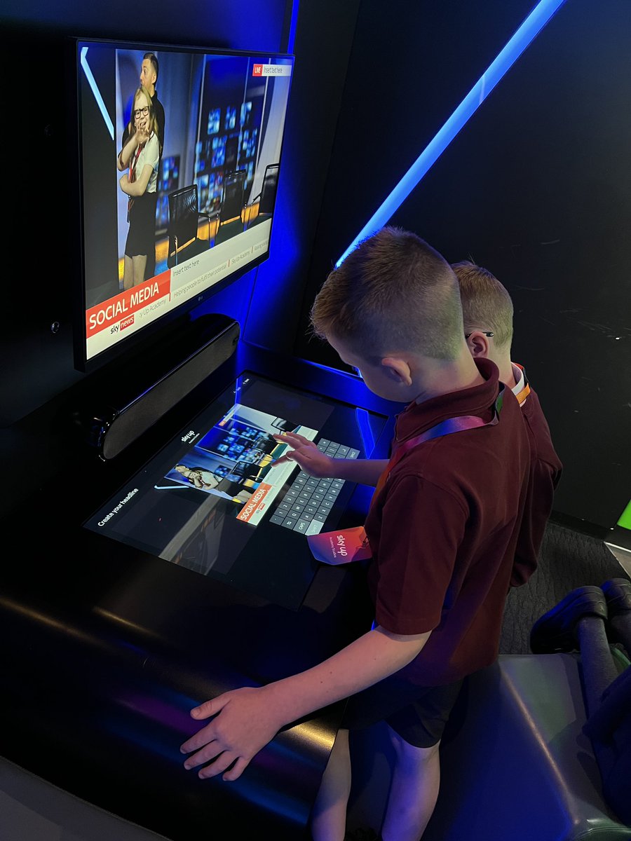 P6W and Miss Shaw tweet media