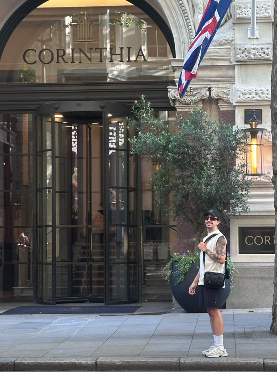 no context lucas inutilismo tweet media