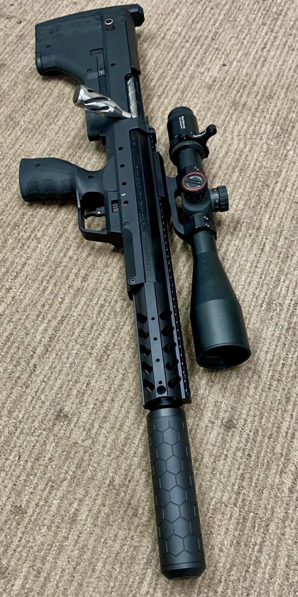 Longbowbb's tweet image. So after a series of chats with the A1’s owner, plan of attack agreed but, aside from the body panels the original parts of the receiver were to be kept - even the very same screws. 

Am very happy with the finish, looks like a new A1 &amp;amp; hoofs out 0.45’s &amp;amp; 0.48’s 😈