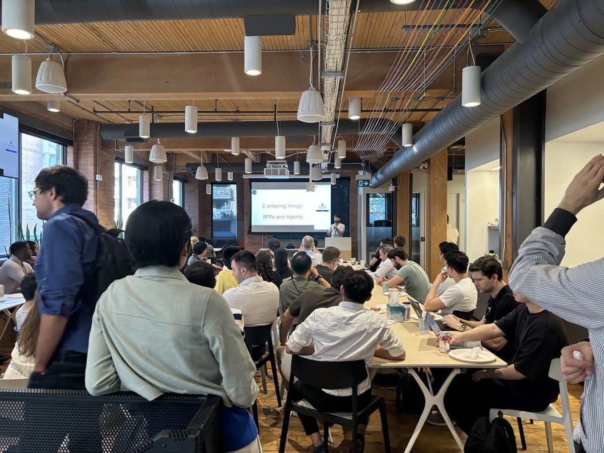 adamsilverman's tweet photo. I grew up in Toronto

It was great to come home and see the builder energy in the city

We had 120+ people sign up for our first Agent Meetup in 🇨🇦

The room was filled with incredible engineers who are pushing the boundaries on what is possible with Agents

Thank you @cohere for partnering with @AgentOpsAI on the event