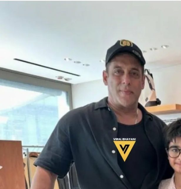 Its__Rajvir's tweet photo. Who is bigger star in clash?
#RakhiSawant
#Salmankhan
#criminal
#Autowala
#jodhpuriya https://t.co/6puYfX1VJN