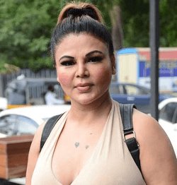 Its__Rajvir's tweet photo. Who is bigger star in clash?
#RakhiSawant
#Salmankhan
#criminal
#Autowala
#jodhpuriya https://t.co/6puYfX1VJN
