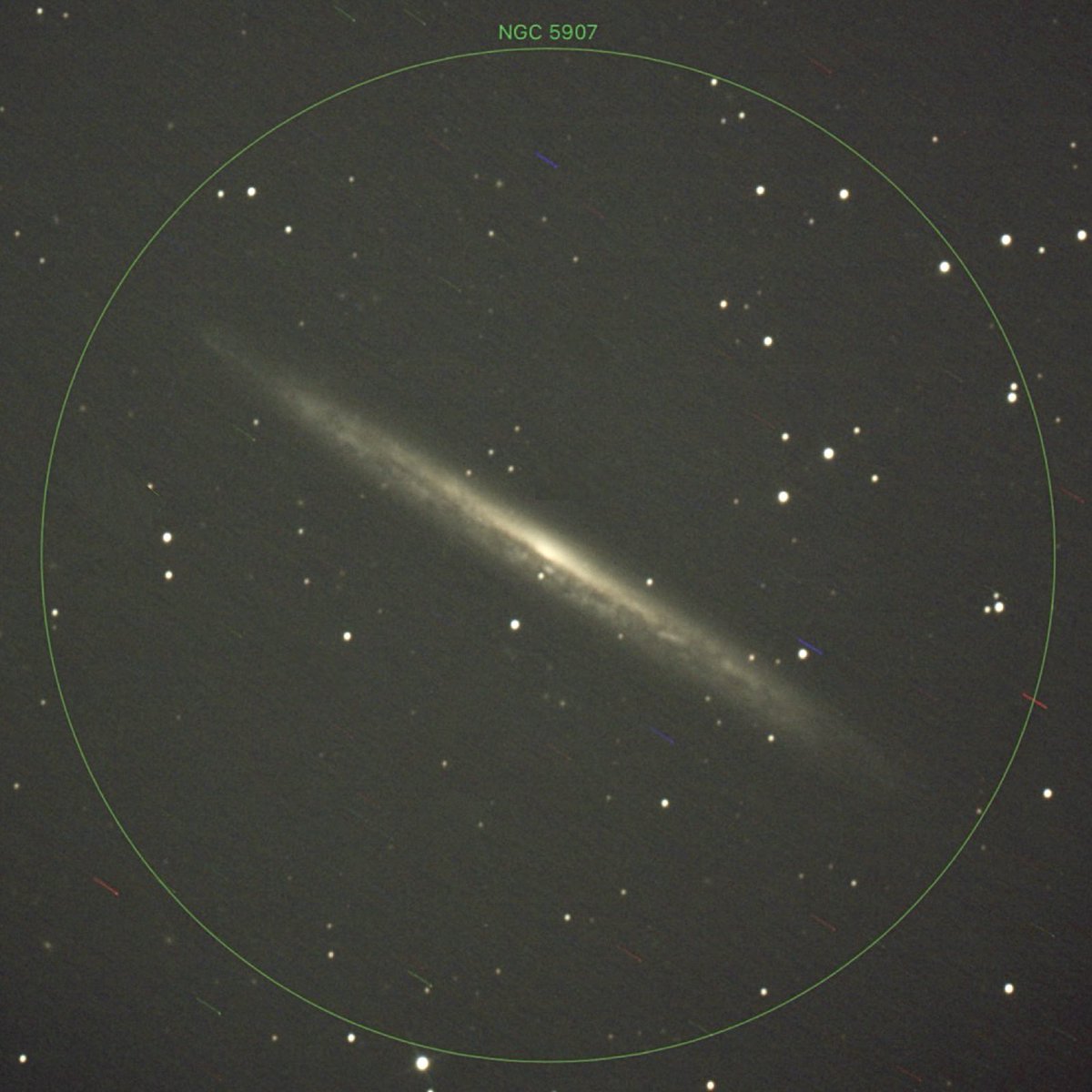Powerofdreams01's tweet photo. NGC5907 距離5000万光年
2500mmの長焦点で #LiveStack
Telescope:Mewlon250CRS
Camera:ASI294MCPro 冷却−10°
露光30sec x 100
SeeStarS50があまりにもお手軽に撮影できてしまうので、それ以外の機材を使っての撮影は、SeeStarでは撮れない感じの写真を撮りたくなる。 https://t.co/oQb3632KiV