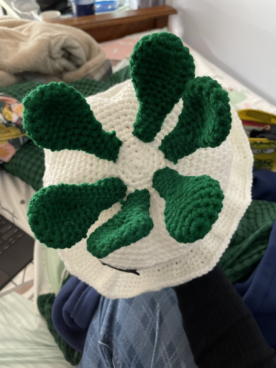 crochetbyLNE's tweet photo. I also made another mimikyu hat for my good friend @Radi0Show_! I also made him a stitch face hat as well! Both hats were incredibly fun to make! https://t.co/Fmor0qpa8F