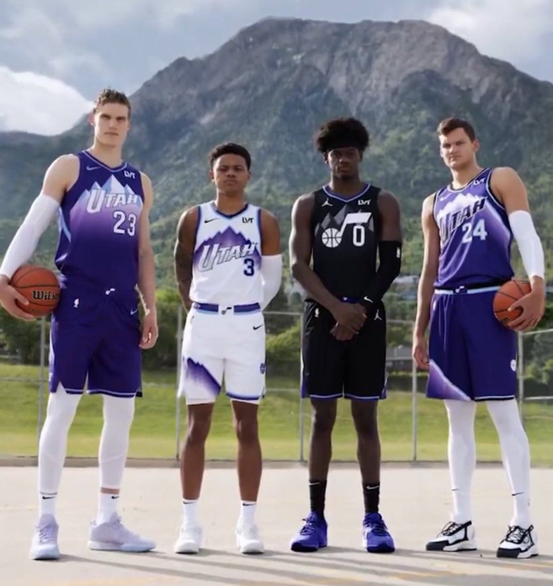 LegionHoops's tweet photo. The Utah Jazz have the cleanest jerseys in the league.

No debate. (h/t @Three_Cone) https://t.co/EMQtFb2QL3