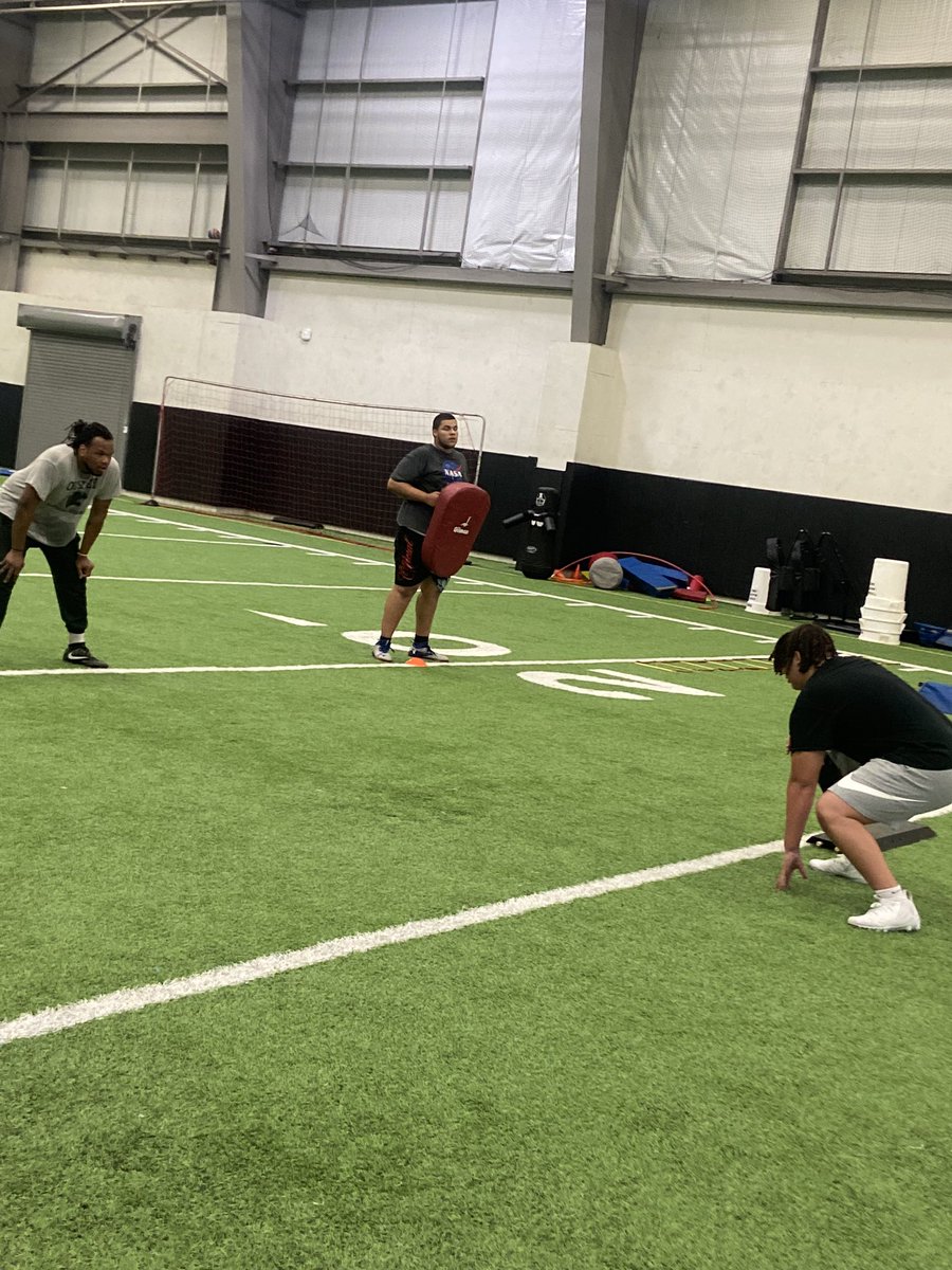 Coach_Bickham's tweet photo. What a great feeling as coach to see a guy I coached @AkiraMierez coaching up guys I coach a full circle moment…the OL will be in good hands @SeguinCougarFB https://t.co/uHT5vM0ZZD