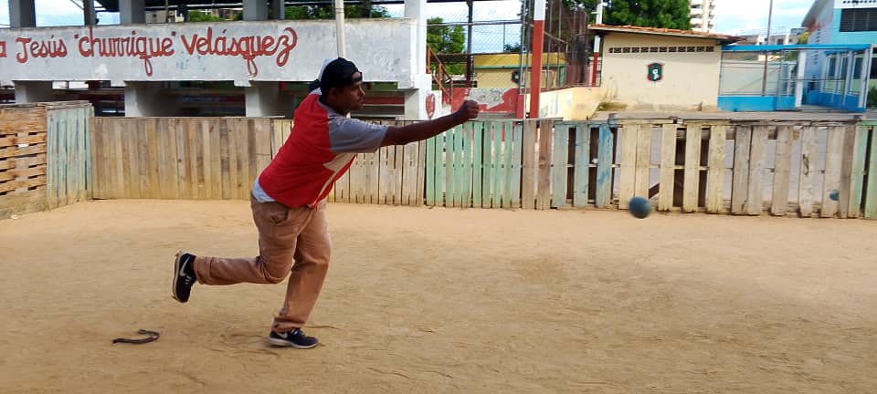 El Inces de Nueva Esparta junto con miembros de la Ubch del sector Genovés de Porlamar, realizan plan de acción de abordaje comunitario donde llevaron a cabo encuentro deportivo en el que participaron miembros de la comunidad y trabajadores de nuestra institución.